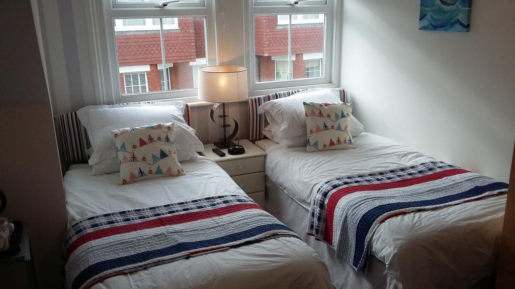Cambridge House Guest House ايستبورن الغرفة الصورة