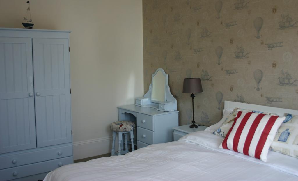 Cambridge House Guest House ايستبورن الغرفة الصورة